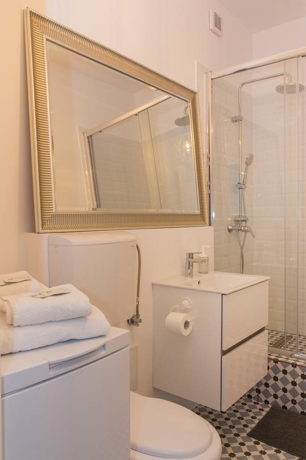 Premium Studio By Mrg Apartments บูคาเรสต์ ภายนอก รูปภาพ
